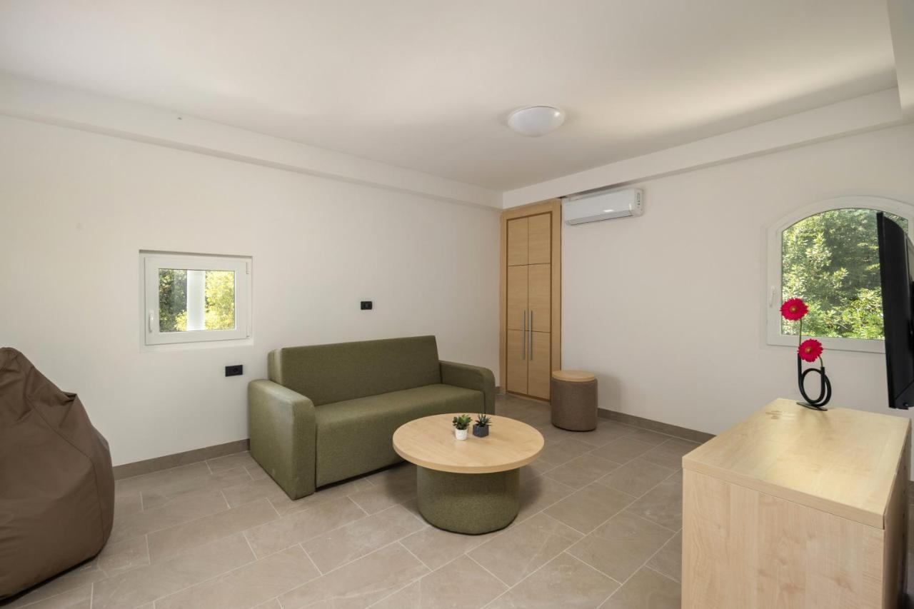 Hotel Delfin 오미살즈 외부 사진